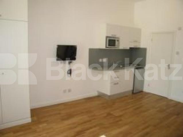 			NEW REFURBISHMENT, Studio Apartment, 1 bath, 1 reception Flat			 St.Quintin Ave, LADBROKE GROVE W10